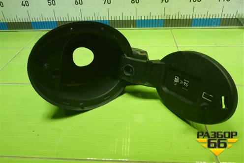 Лючок бензобака (8890247522) для Geely Tugella с 2019г (Тугелла)