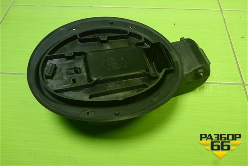 Лючок бензобака (8890247522) для Geely Tugella с 2019г (Тугелла)