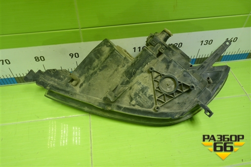 Фара правая (хетчбек) для Mazda Mazda 3 (BK) с 2003-2009г 