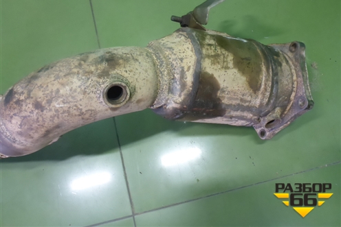 Приёмная труба глушителя (правая 4.5л M48) для Porsche Cayenne с 2003-2010г (Каен)