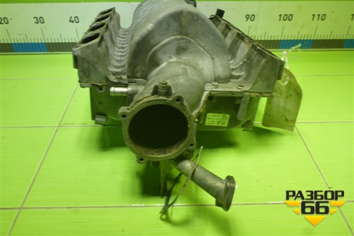 Коллектор впускной (4.2л BAR) (079133185BN) для Volkswagen Touareg c 2002-2010г (Туарег)